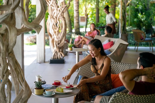 Koffee 'N Chill | Outrigger Maldives Maafushivaru Resort