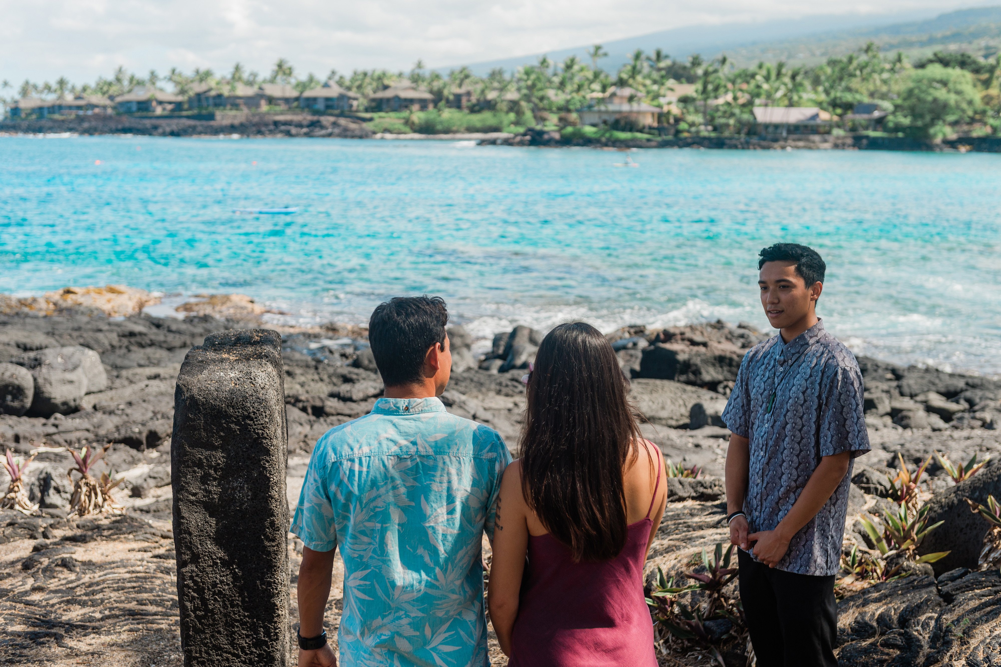 A couple enjoying the cultural walking tour at OUTRIGGER Kona Resort & Spa